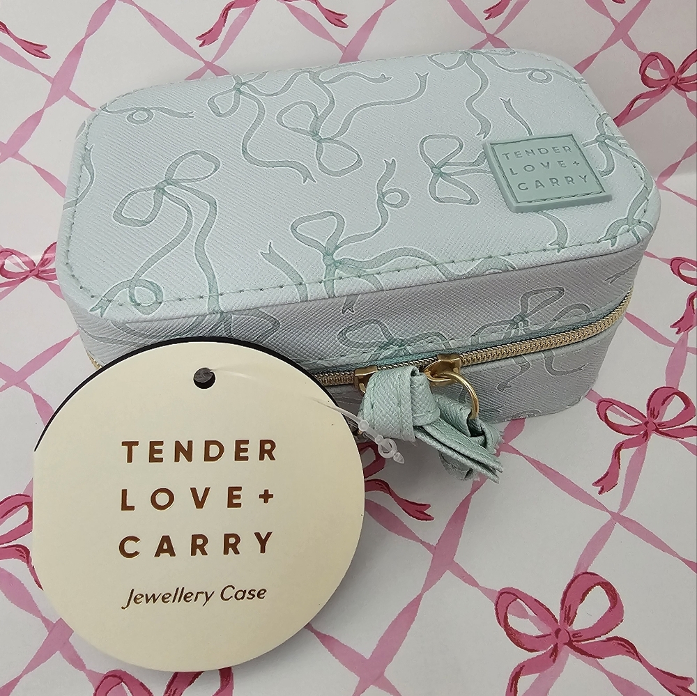 Tender Love + Carry Travel Jewelry Case
